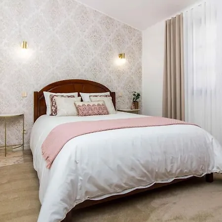 Algarve Sun House - Pool & Bbq & Privat Garden Villa *